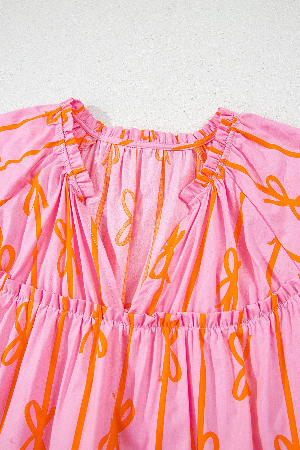 Rose Bowknot Print Shirred V Neck Puff Sleeve Blouse